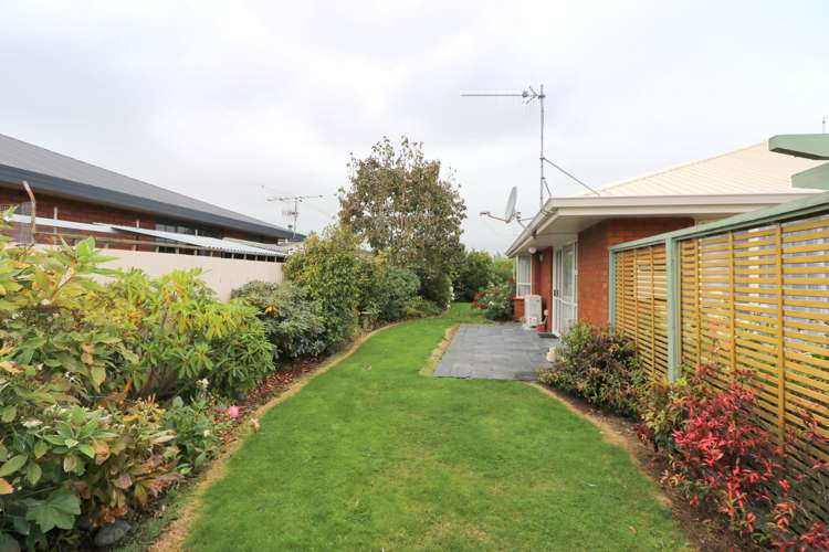 69b Clifton Street Windsor_24