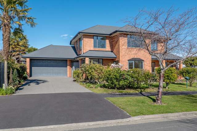 2 Harrys Way Redwood_2