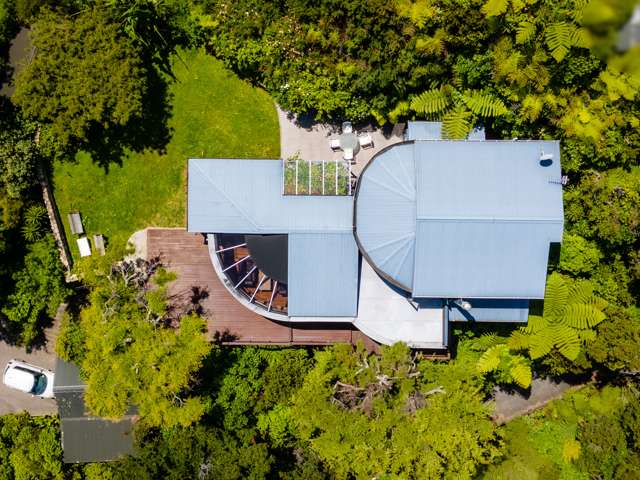 5 Whiorau Grove Lowry Bay_2