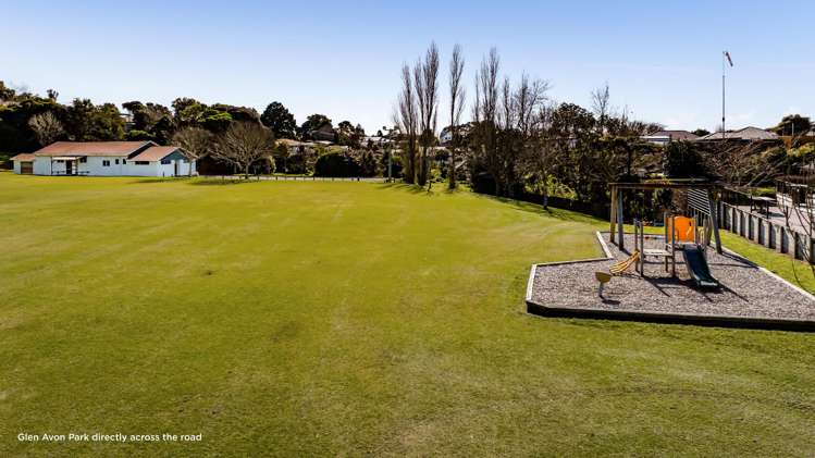 2 Handley Place Glen Avon_18