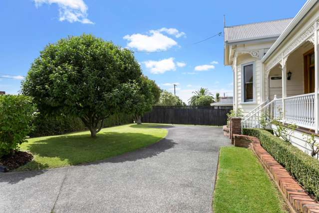 70 Rawhiti Road One Tree Hill_1