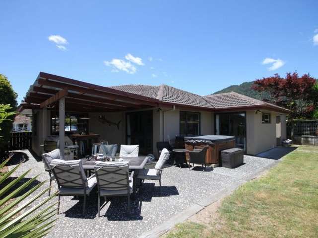 6 Crown Reef Pauanui_2
