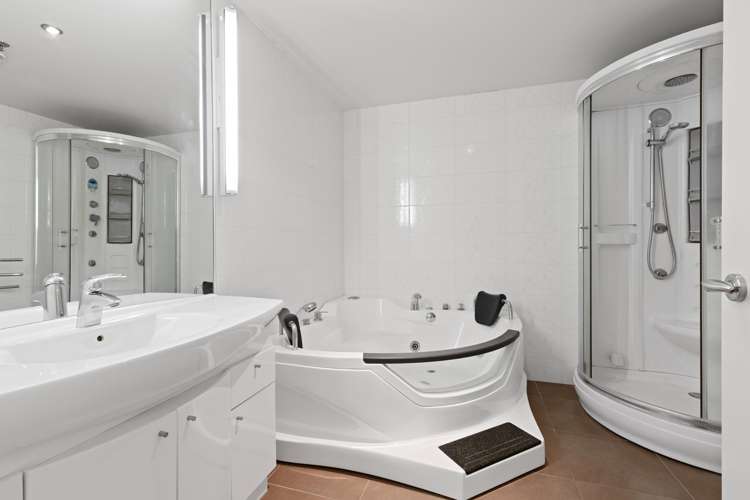 202/6 Durham Street (Kingsview Apartments) Tauranga Central_11