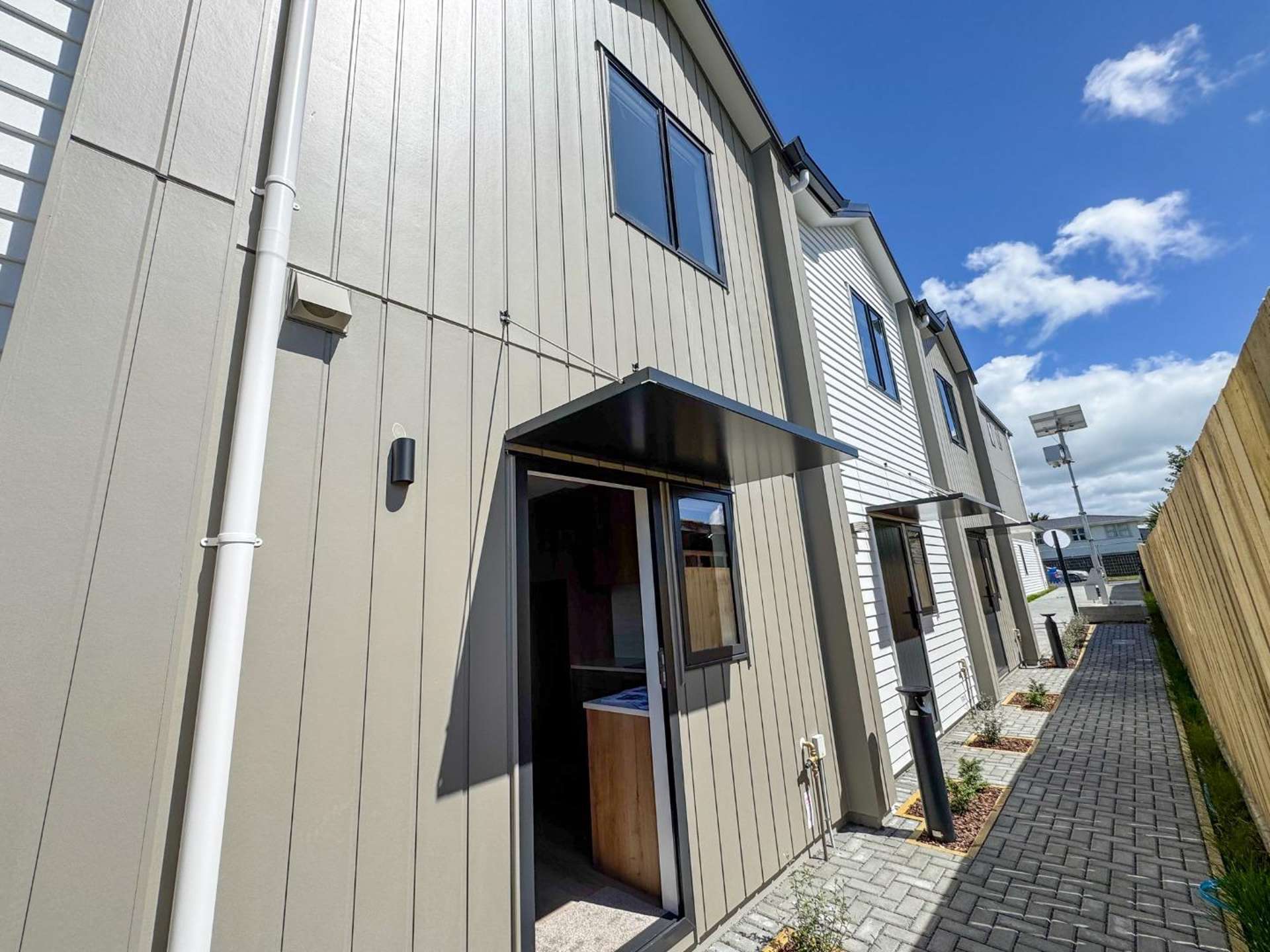 53E Alanbrooke Crescent 10016_0