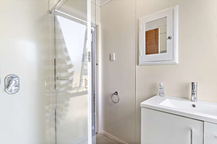 6 South Featherston Road Featherston_12