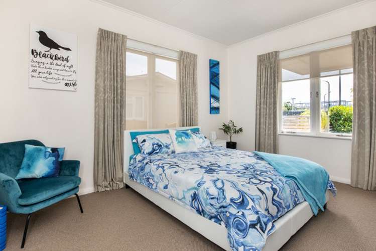 2 Riverbend Road Onekawa_10