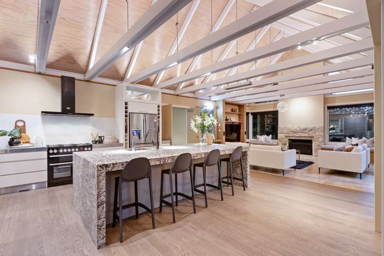 878 Ridge Road Riverhead_11