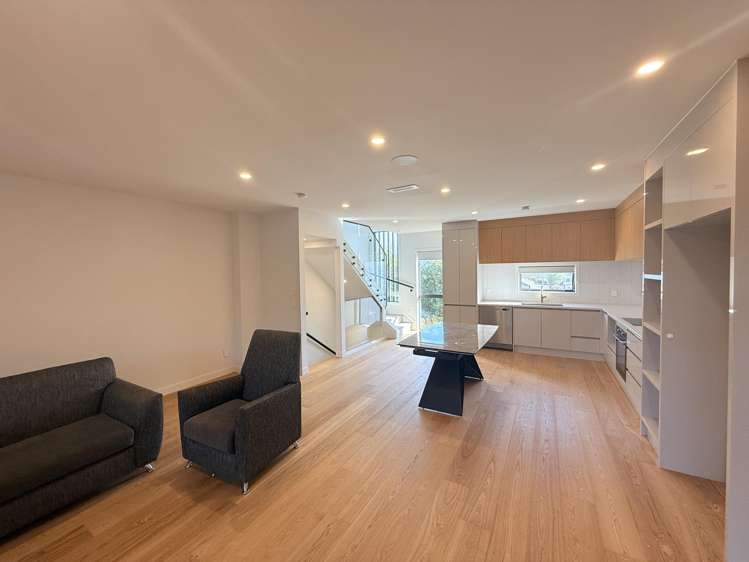 5/12 King Edward Avenue_3