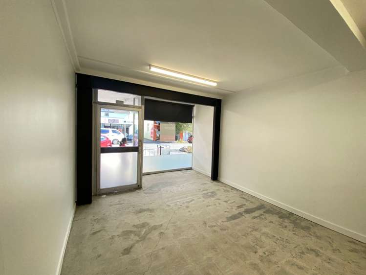 Ground/23 Bay Road Wellington_1