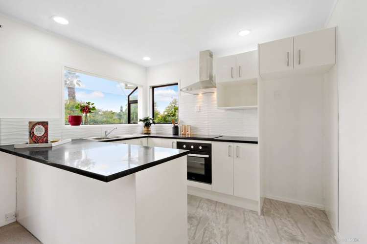 1/73 Etherton Drive Manurewa_3