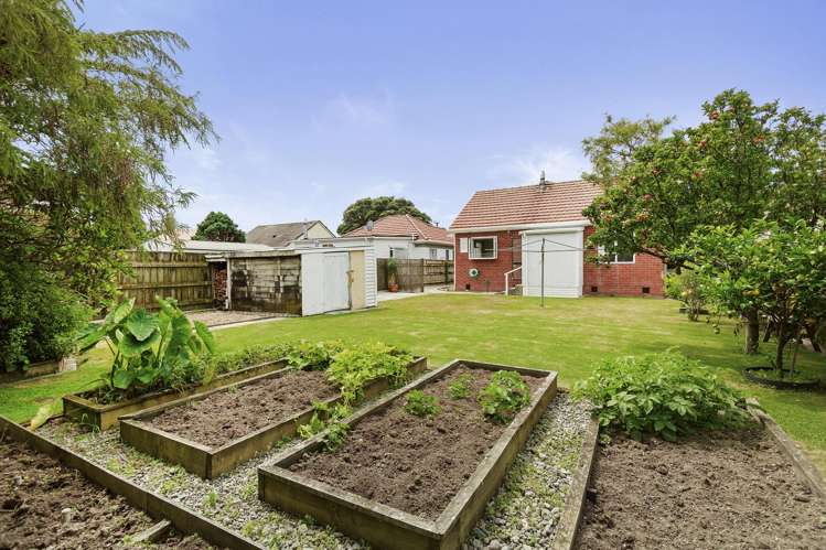 85 Bell Road Waiwhetu_15