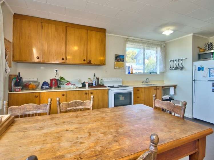 30 Avalon Crescent Fernhill/Sunshine Bay_7