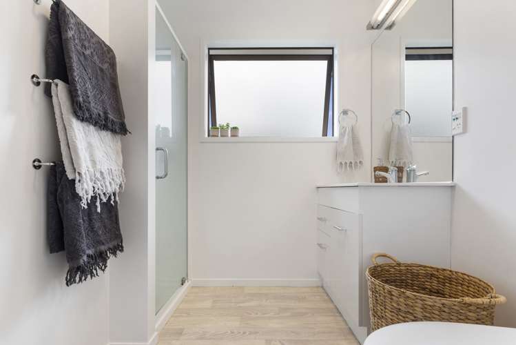 8 Taurus Place Kawaha Point_25