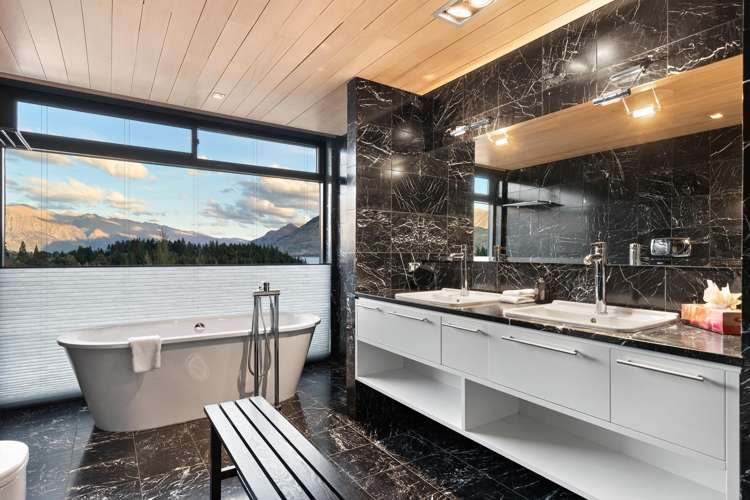 42A Man Street Queenstown_6