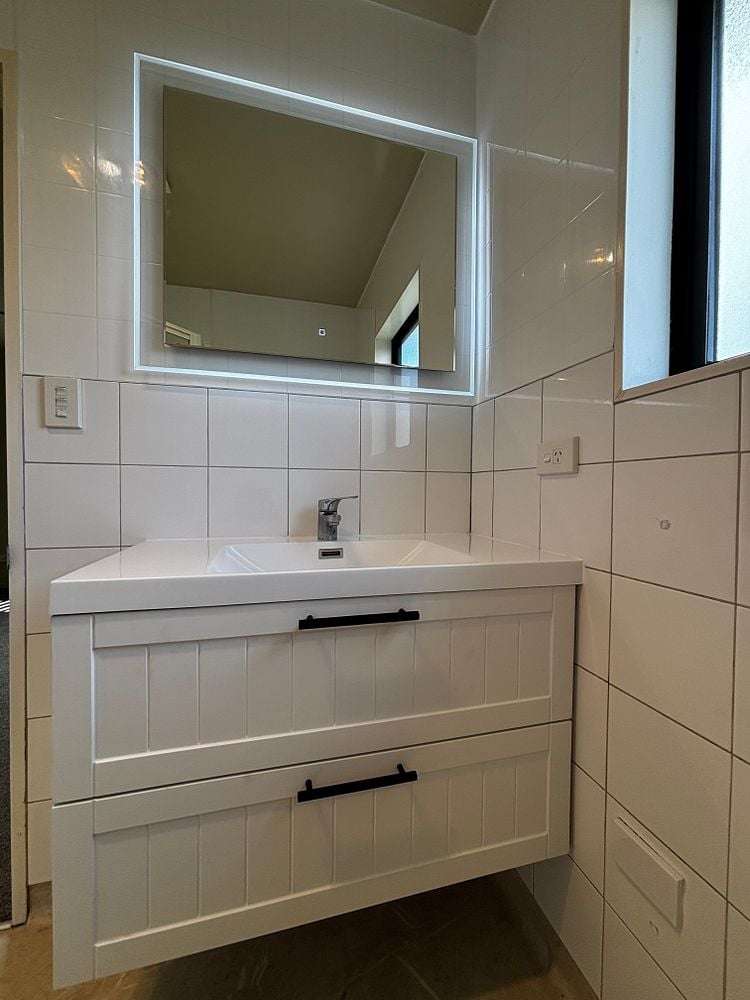 64 A Saint Georges Road Avondale_14