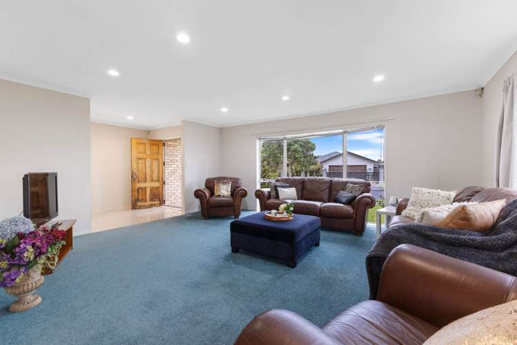 8 Macnean Drive East Tamaki Heights_21