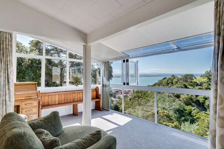 2/3 Lighthouse Road Bluff Hill_1