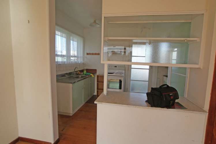 1/2 Archibald Road Kelston_6