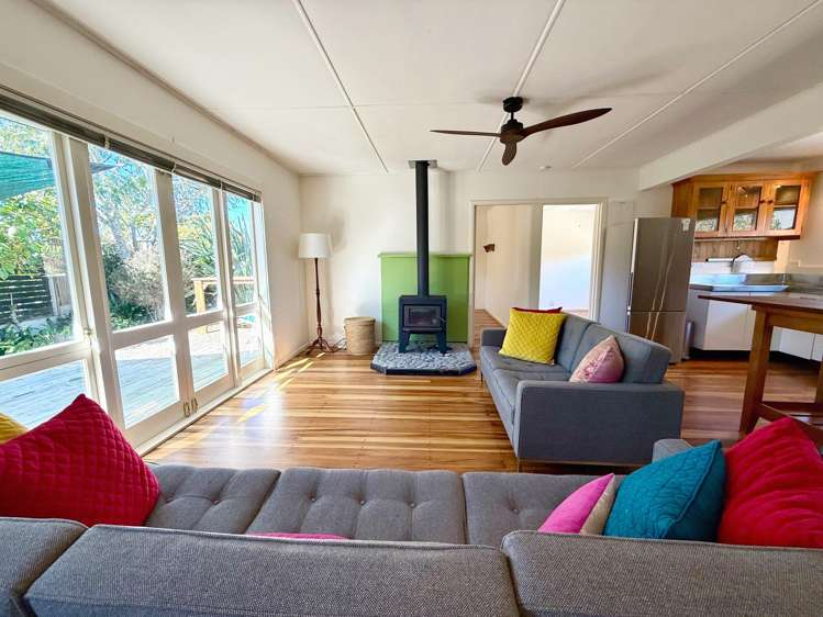 24 Lorenzen Bay Road Raglan_8