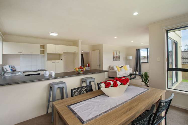 6 Thomas Hamer Place Greenhithe_6