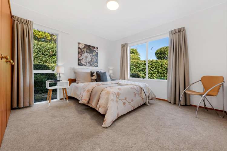 4 Dorrington Place Eastern Beach_29