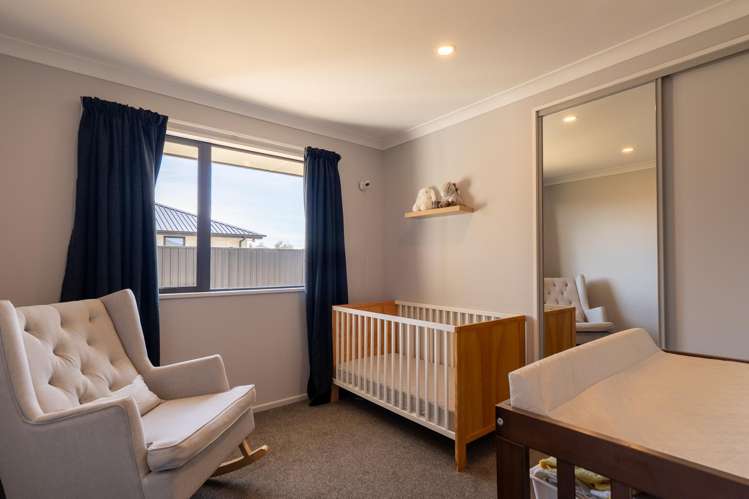 27 Lakeland Avenue Twizel_10