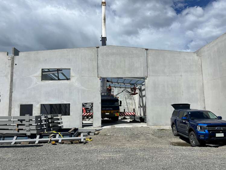 12/8 Lake Bryndwr Lane Burnside_1