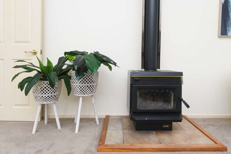 8 Suffolk Crescent Feilding_6