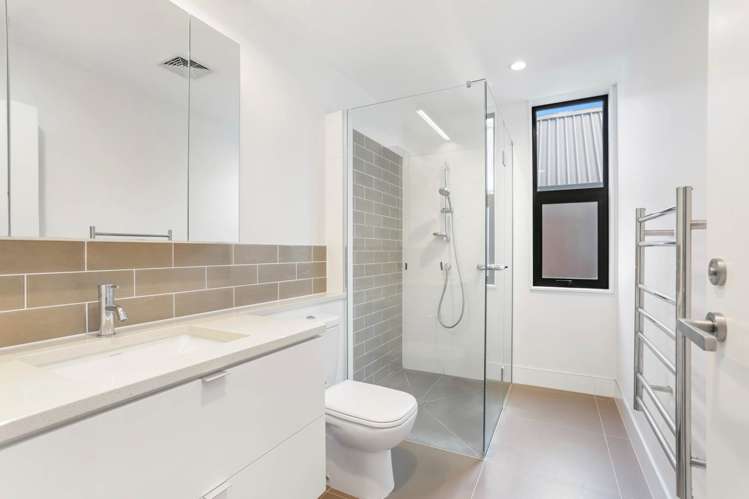 6 Isitt Road Hobsonville_10