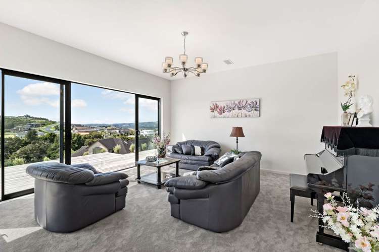 764 Redoubt Road Flat Bush_10