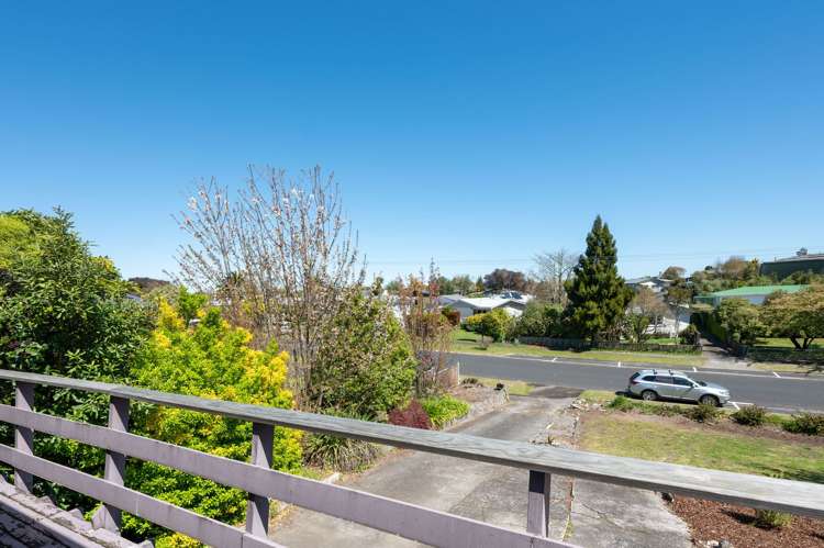 64 Hinemoa Avenue Taupo_11