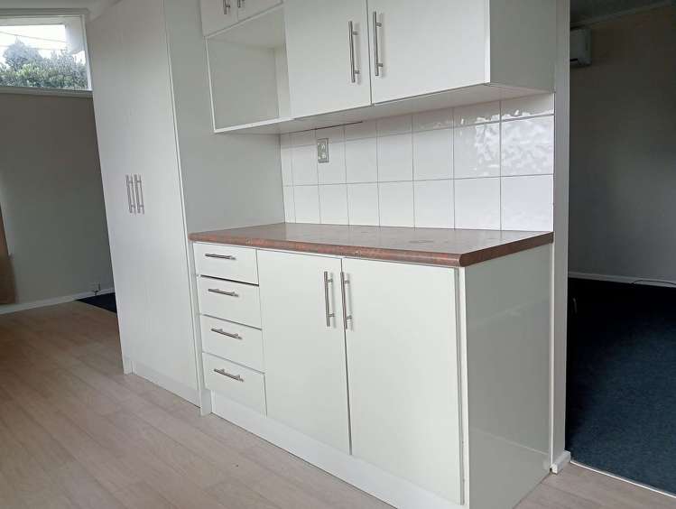 86 Preston Road Clover Park_3