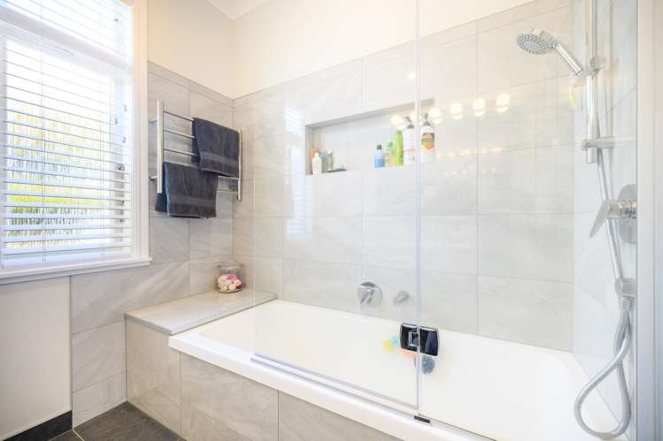 192 Ferguson Street West End_19