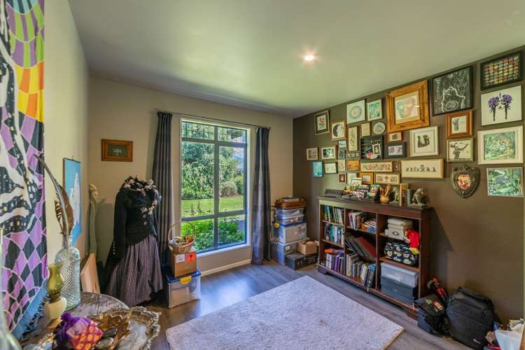 5693 West Coast Road Springfield_22