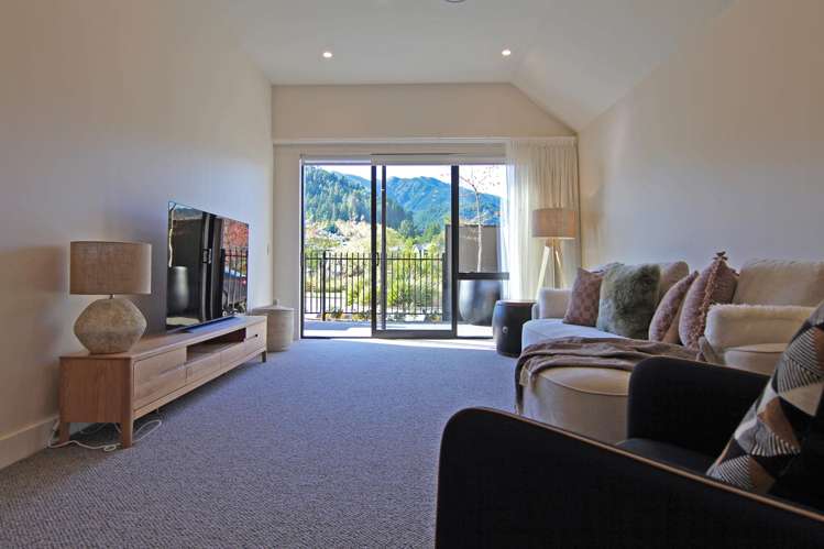 6 Chisholm Crescent_3