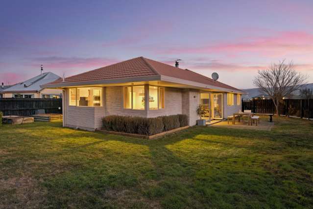 Greenway Living with Mountain Views