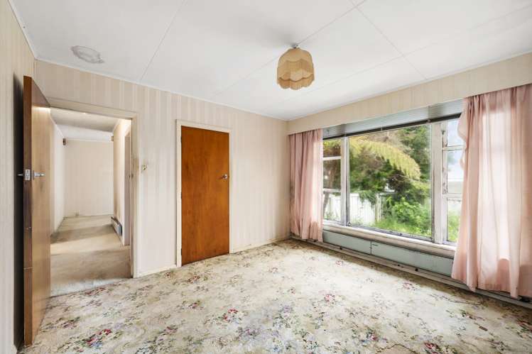 27 Lees Grove Wainuiomata_6