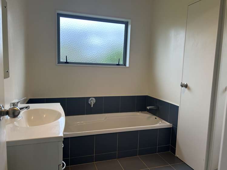 41 Lara Lane Kaiwaka_18