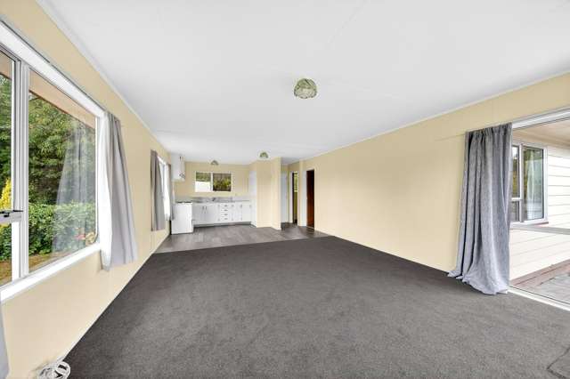 51 Montgomery Crescent Masterton_3