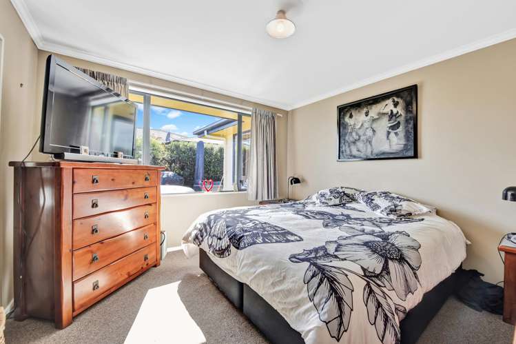 376 Suffolk Road Stoke_12