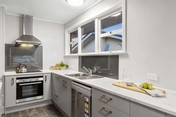 2/49 Wolsley Avenue Milford_2