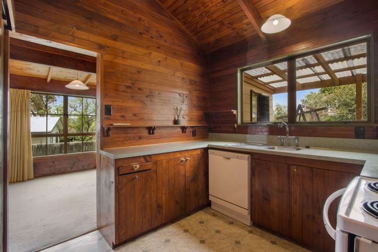 49 Poland Street Waikino_5