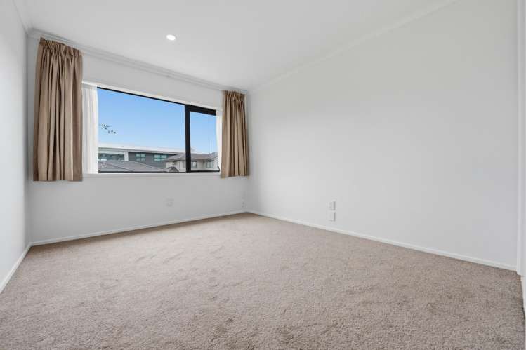 2 Spring Valley Place 10862_5