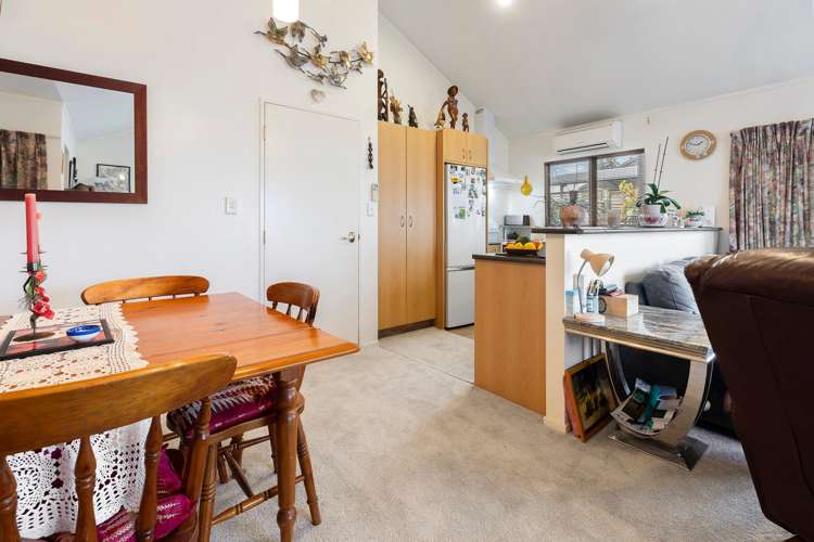 6/269 Churchill Street_3
