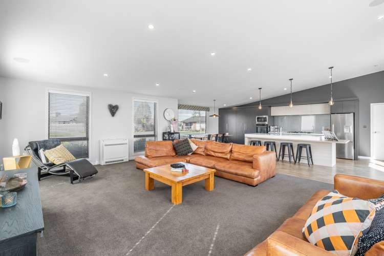 8 Talboys Drive Winton_5