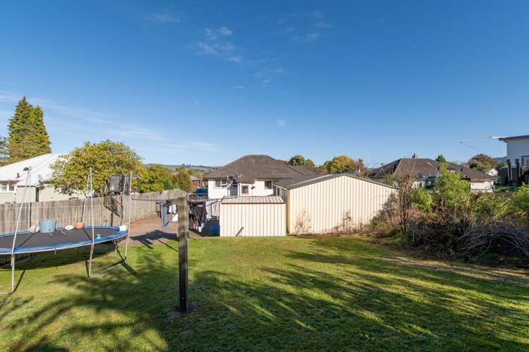 6 Puriri Crescent Hillcrest_14