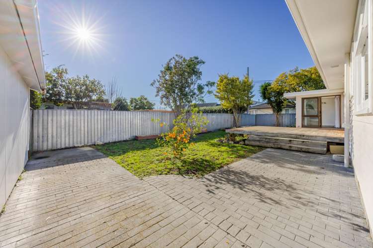 18 Howard Road Taradale_11