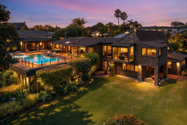 Prime Waterfront Sanctuary on 1800m² Land