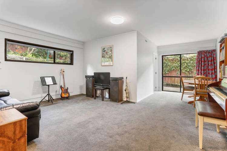 2/5 Sharon Road Waiake_14