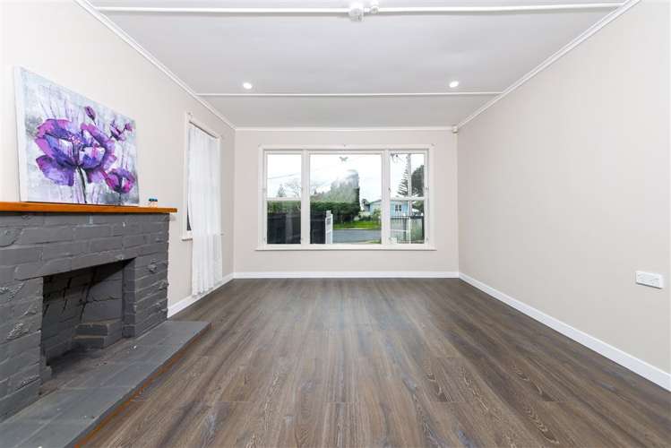 13 Ingleby Place Kelston_5